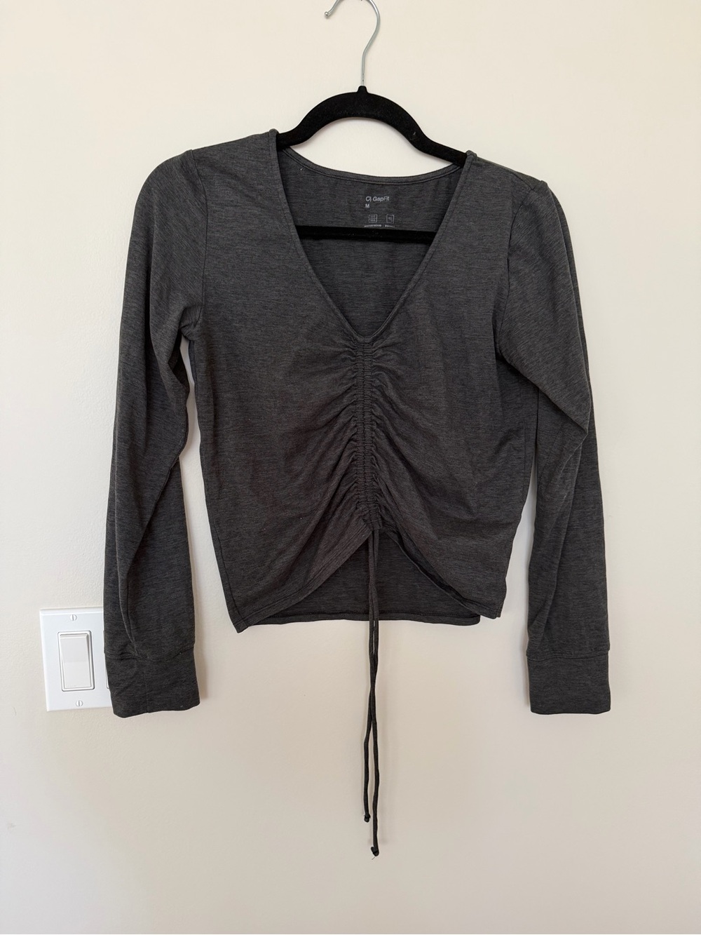 GapFit Brushed Jersey Cropped Cinch T-Shirt